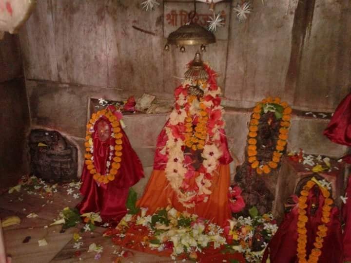  गिरिजा स्थान 